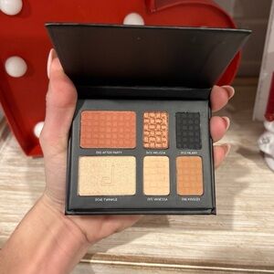 Doucce On the Go Face Palette